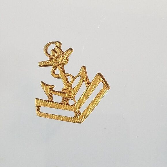 Nautical Boat Anchor Charm Tag Crafts Sewing Accent Gold Tone - Picture 1 of 4